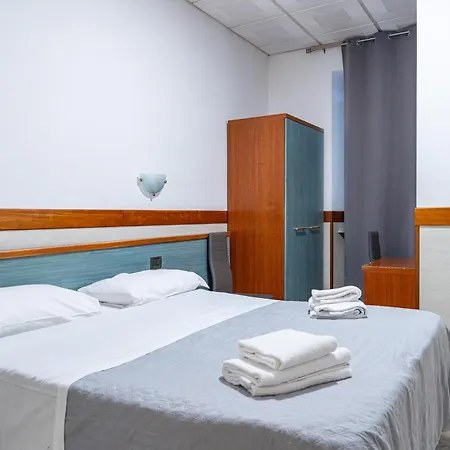Hotel Planet-2